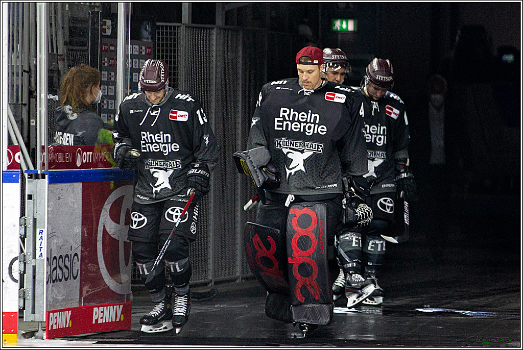 PENNY DEL;  Koelner Haie - Wolfsburg Grizzlys; Koeln, 17.03.2021